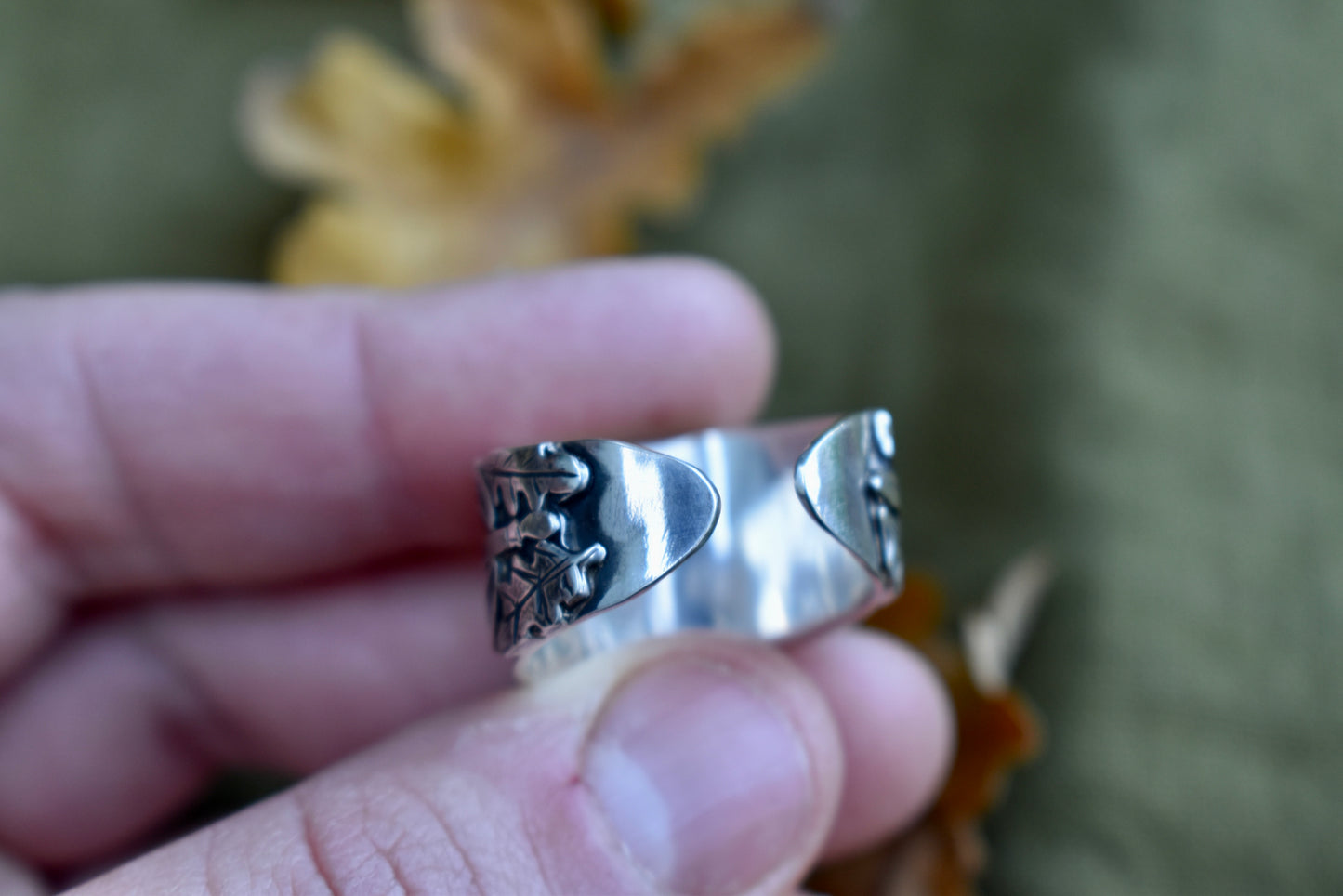 Adjustable Sword Saddle Ring Size 10