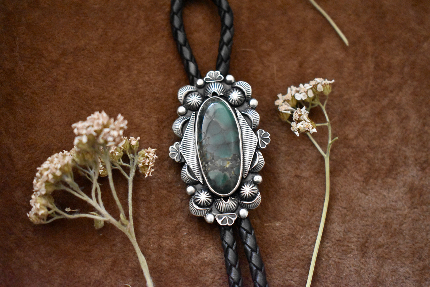 Starfox Variscite Bolo Tie with Peridot Tips