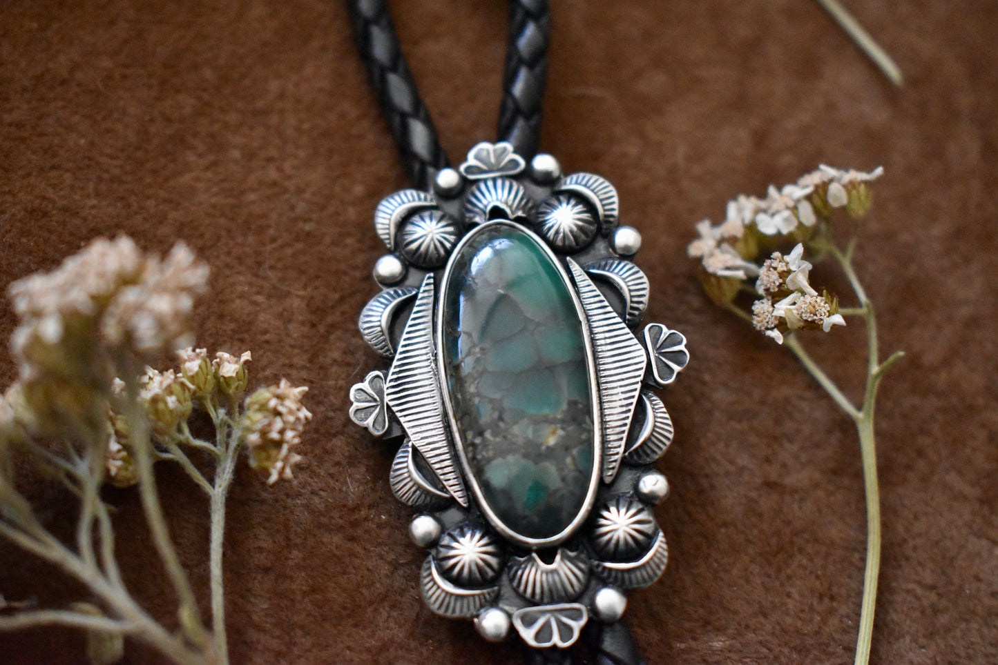 Starfox Variscite Bolo Tie with Peridot Tips