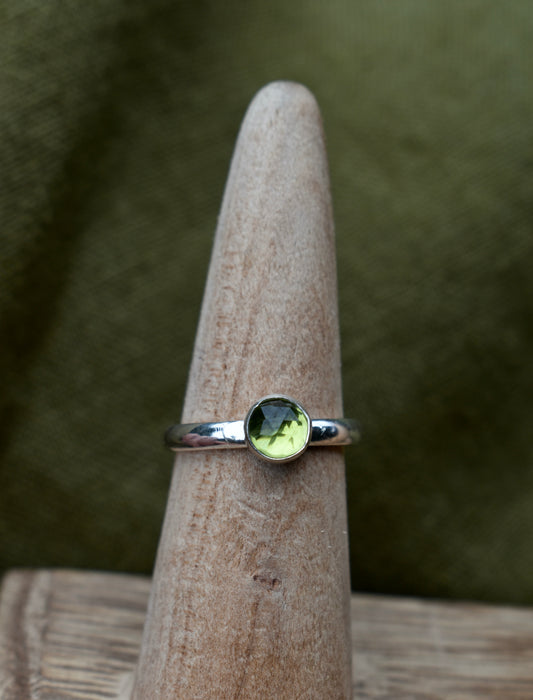 Peridot Gemmy Ring Size 7